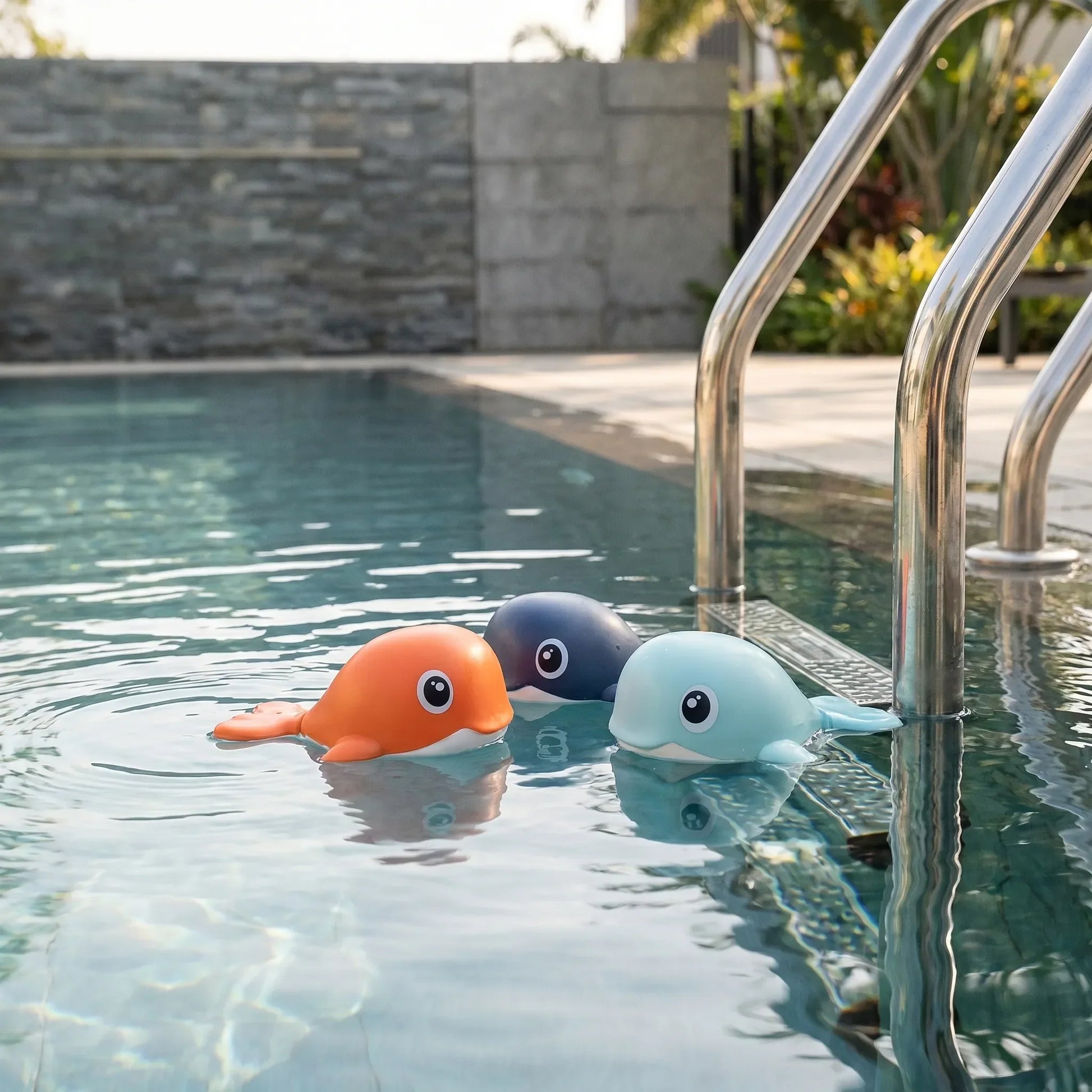 Battery-Free Floating Toy Set - Spoutik