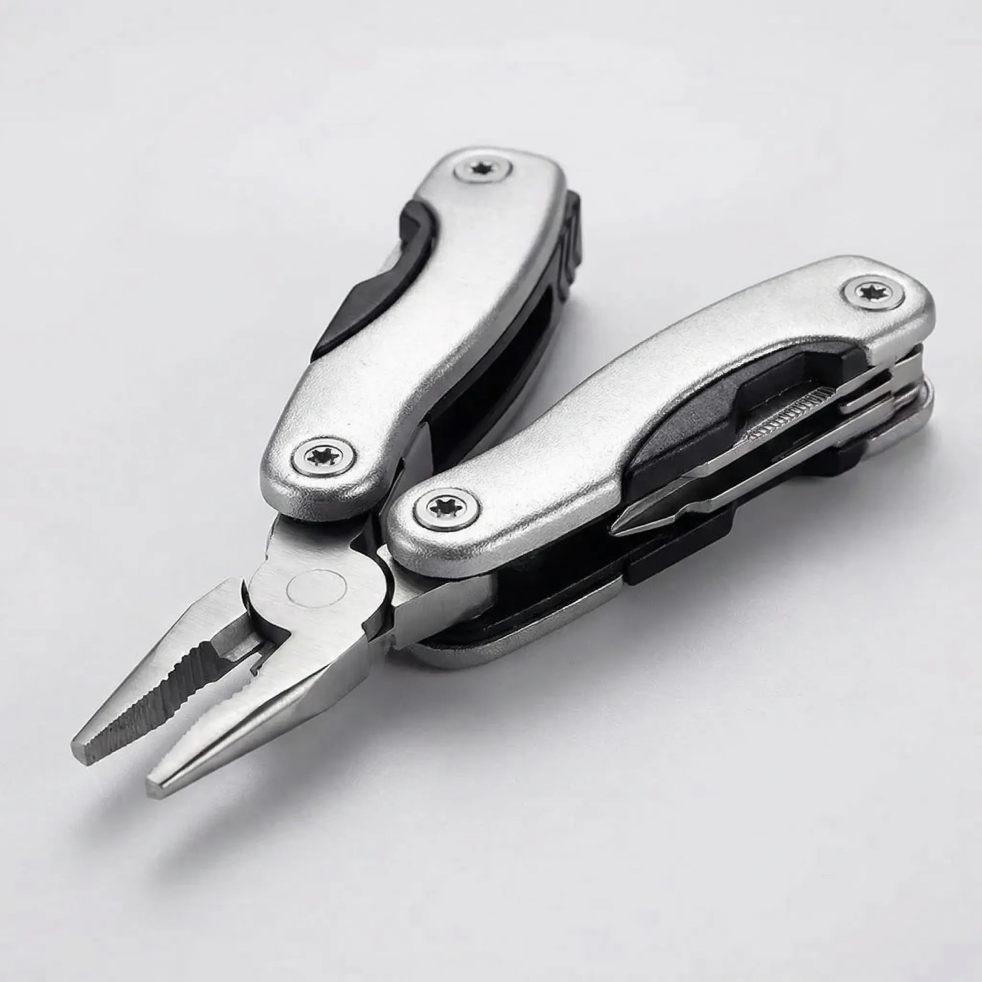 Compact 9-In-1 Folding Multi-Tool -  Traxfold