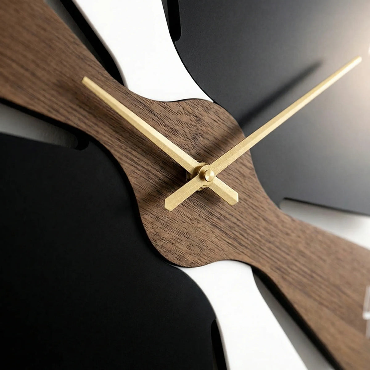 Contemporary Wall Clock - Lunavue