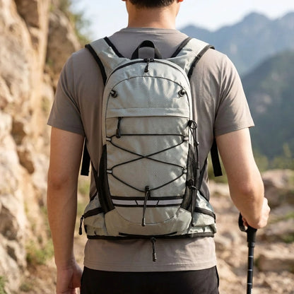 Hiking Backpack Daypack - Roamera