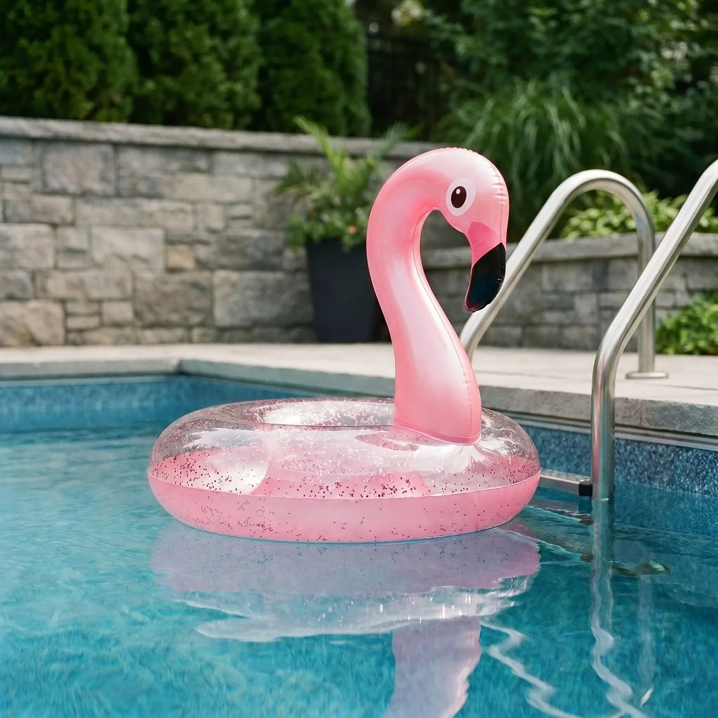 Inflatable Flamingo Pool Ring - Mingola