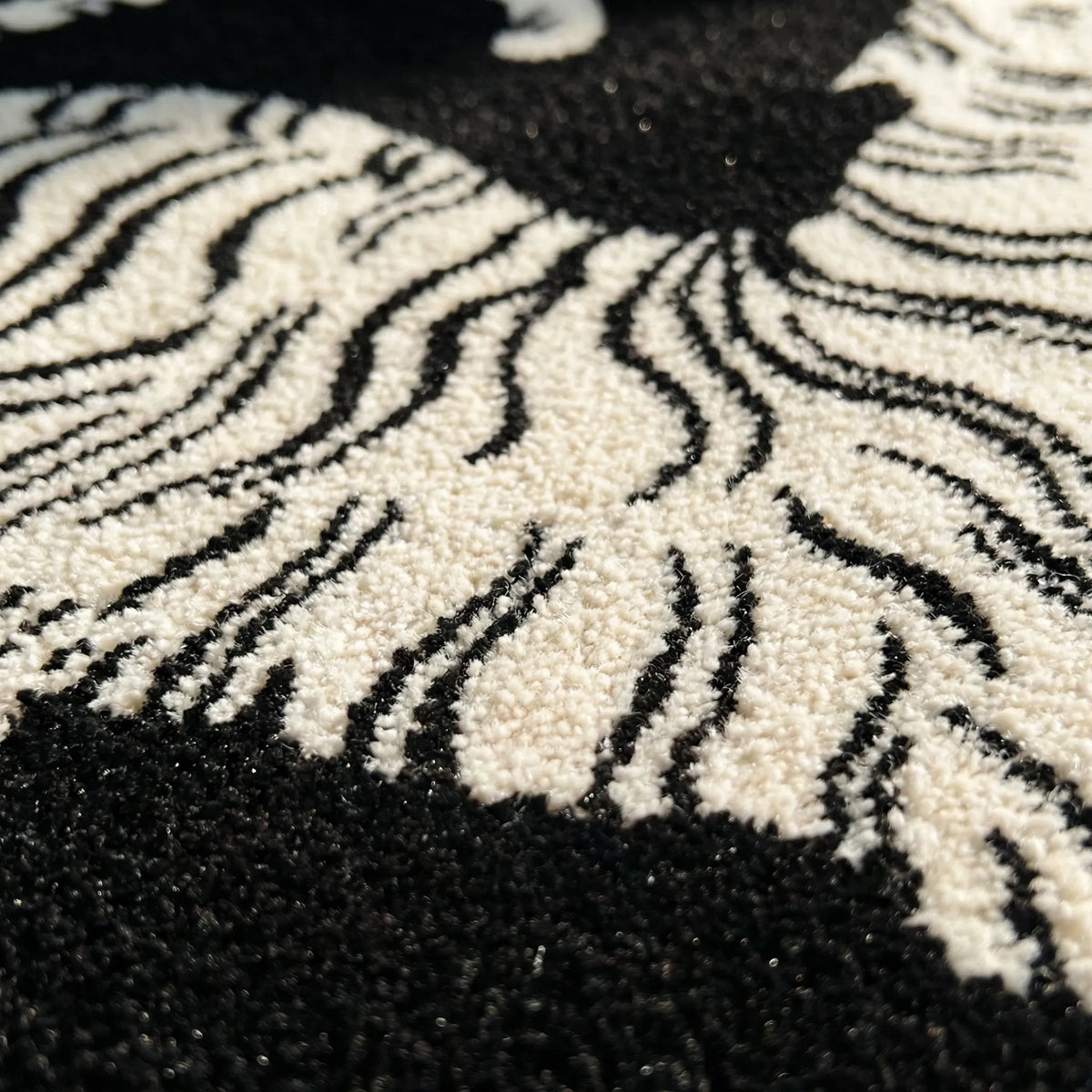 Round Plush Area Rug - Luxeround