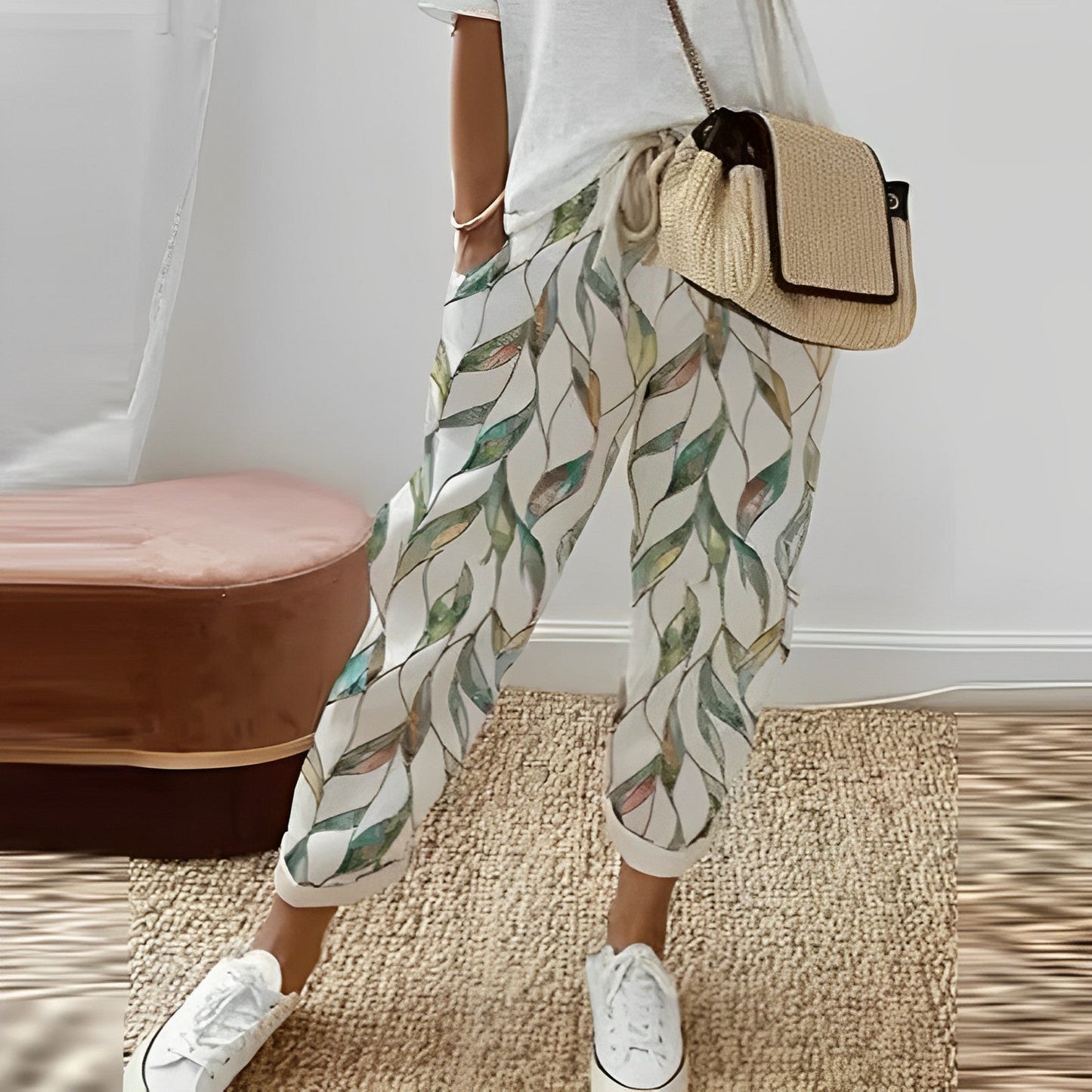 Boho women's trousers with leaf pattern – Selina
