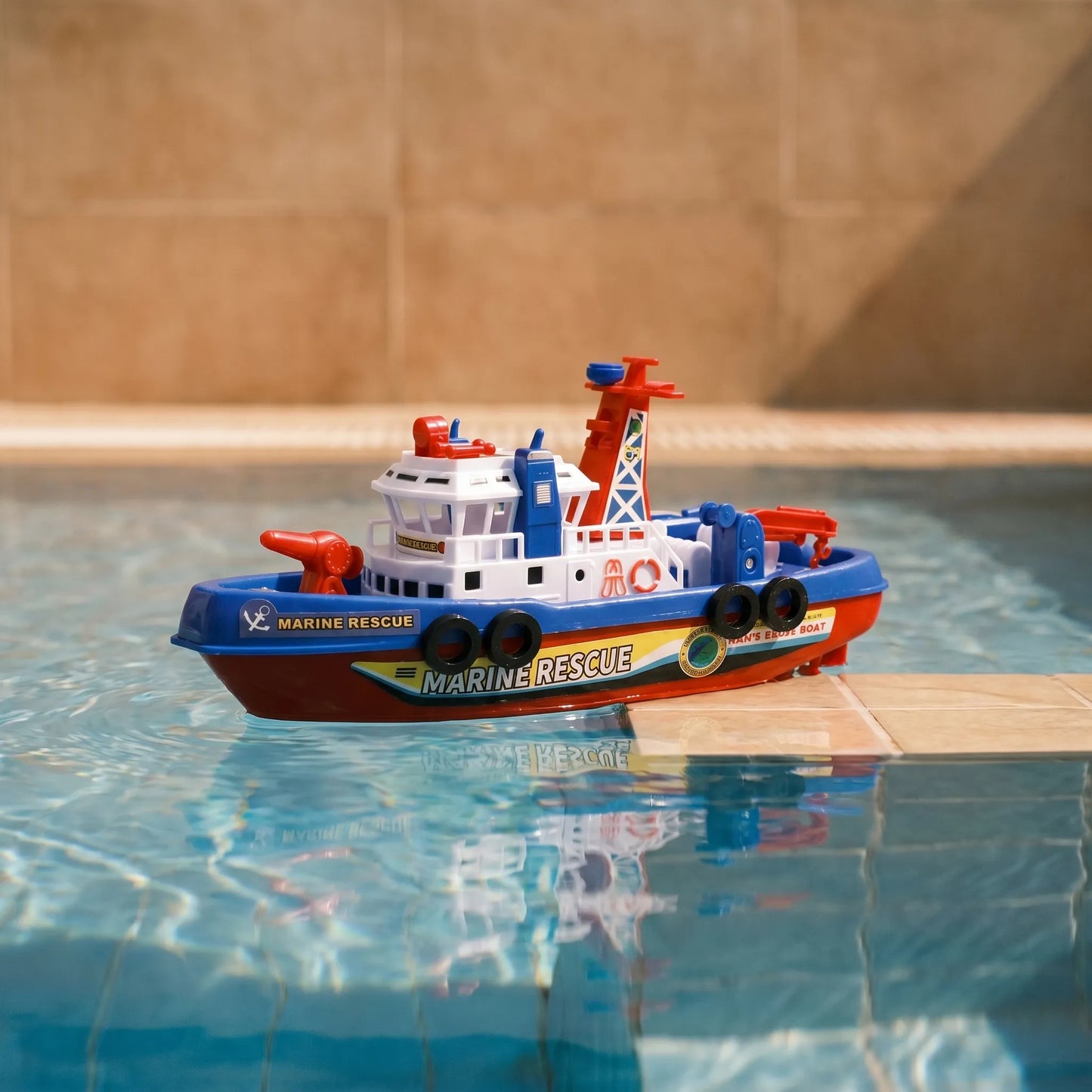 Water Spraying Fire Boat - Splashtug