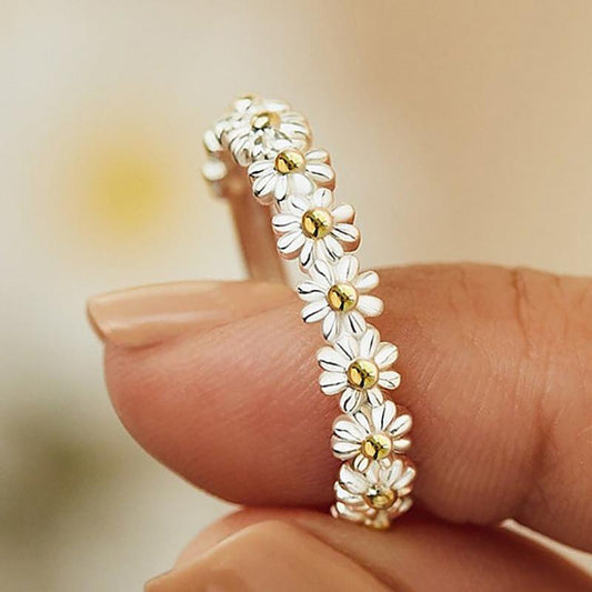 Adjustable Silver Daisy Ring - Fiora-Nora Luxe