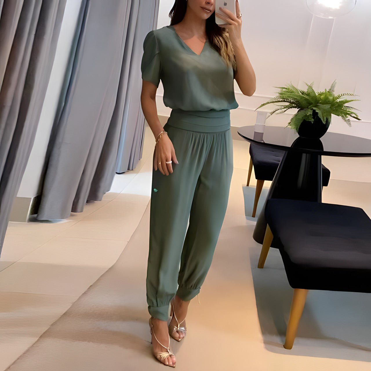 Ladies Set with Blouse and Trousers – Aurora