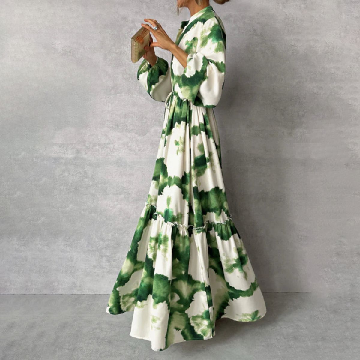 Drizella - Green maxi dress with long sleeves and pointed neckline-S-Nora Luxe