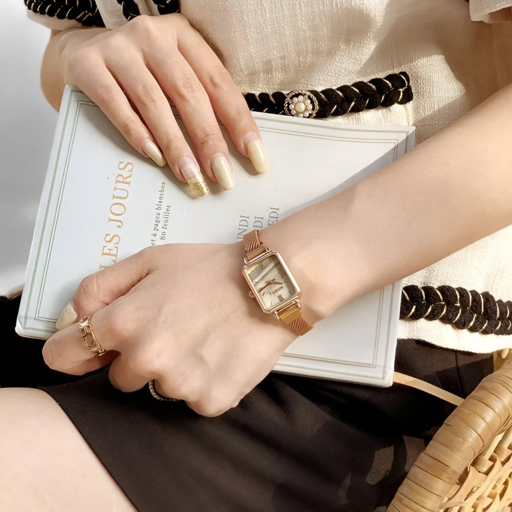 Fashionable Square Watch with Magnetic Band - Selena-Brown-Nora Luxe