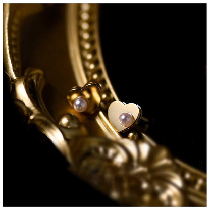 Heart Pearl Studs - Amelie-Nora Luxe
