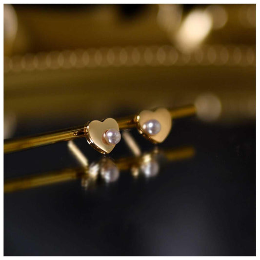 Heart Pearl Studs - Amelie-Nora Luxe