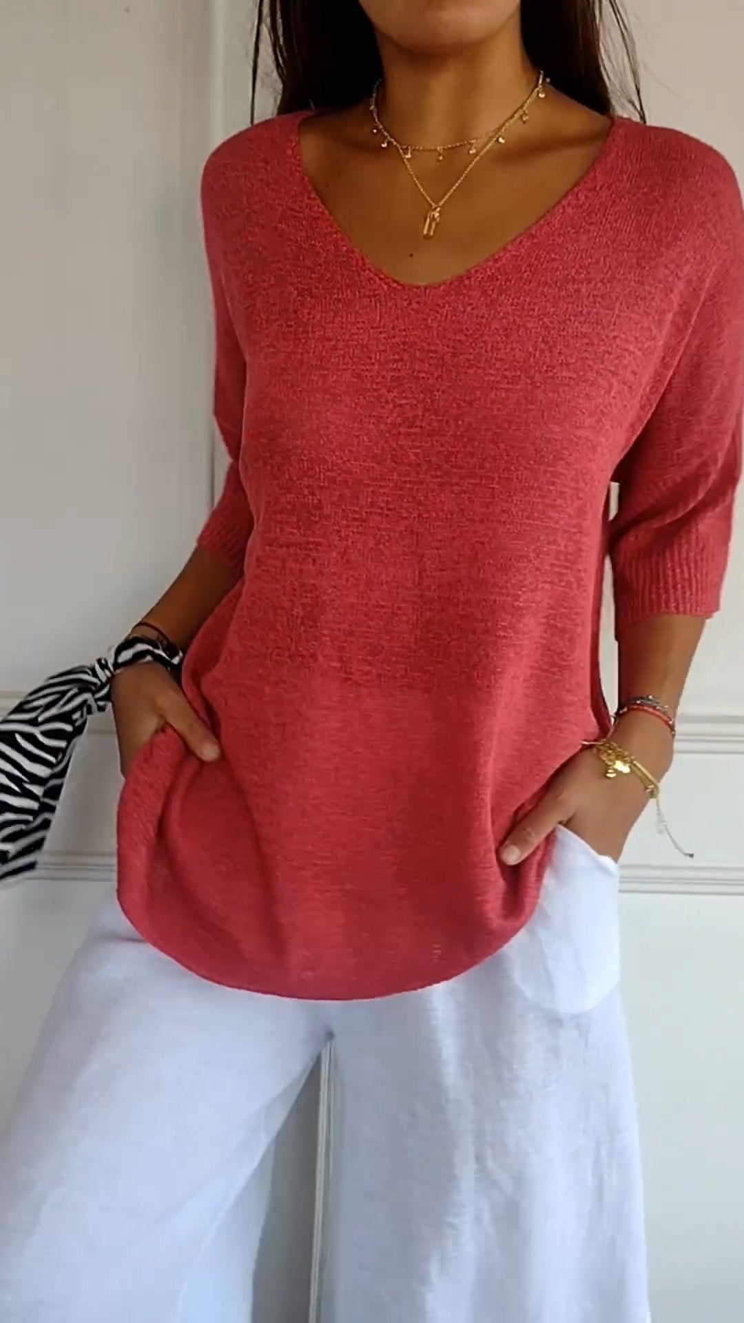 Knitted Women's Top with V-Neck – Saphira