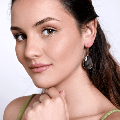 Labradorite Dreamy Earrings - Lunaris-Nora Luxe