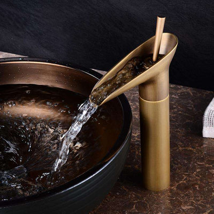 Luxury Waterfall Basin Tap - CascadeFlow-Antique Short-Nora Luxe