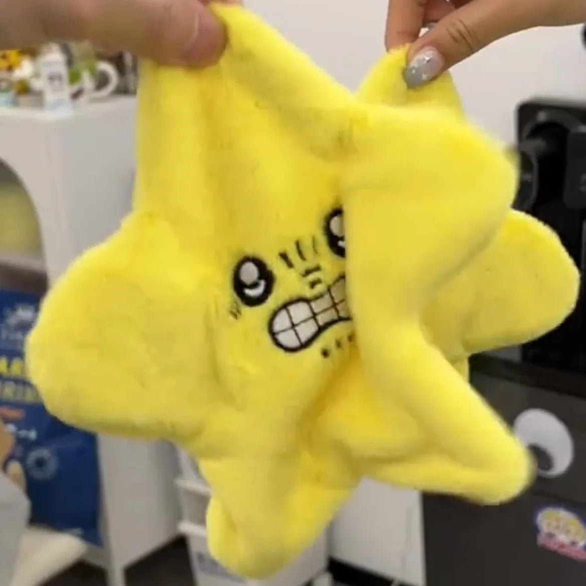 Magical Moveable Star Plush Toy for Children - TwinkleTeddy-Nora Luxe