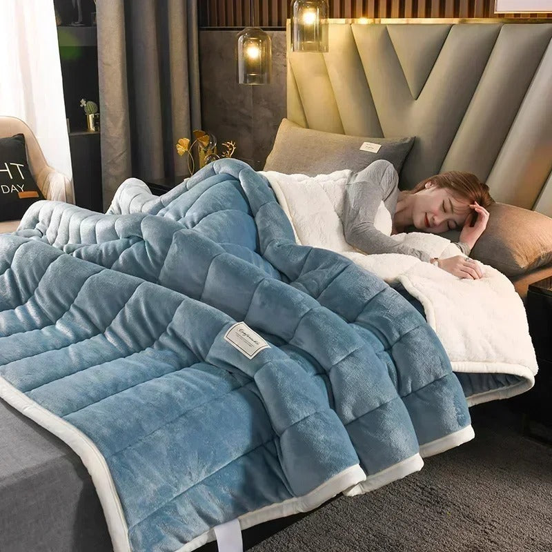 Warm flannel coral fleece blanket for autumn & winter – CosyBlanket