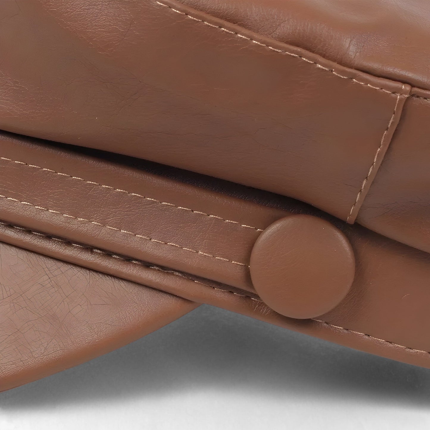 Octagonal women's flat cap made of PU leather – Valence-Brown-Nora Luxe