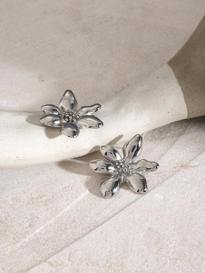 Stylish Flower Earrings - Florina-Silver-Nora Luxe