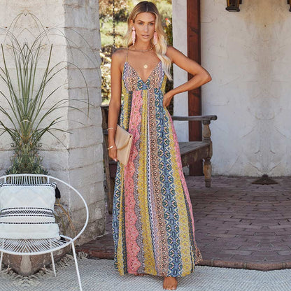 Trendy summer dress with V-neck and spaghetti straps – Pinky-S-The Livary