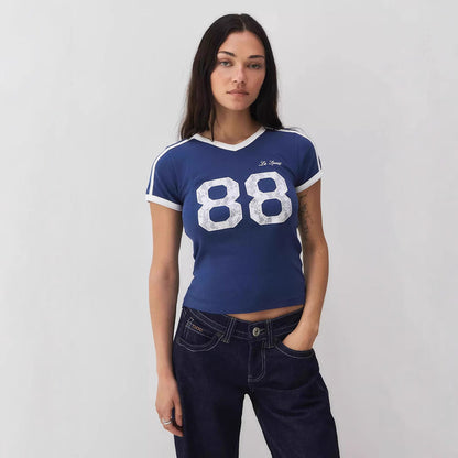 Trendy women's T-shirt with lace detail & contrast sleeves – Yelina-S-Nora Luxe