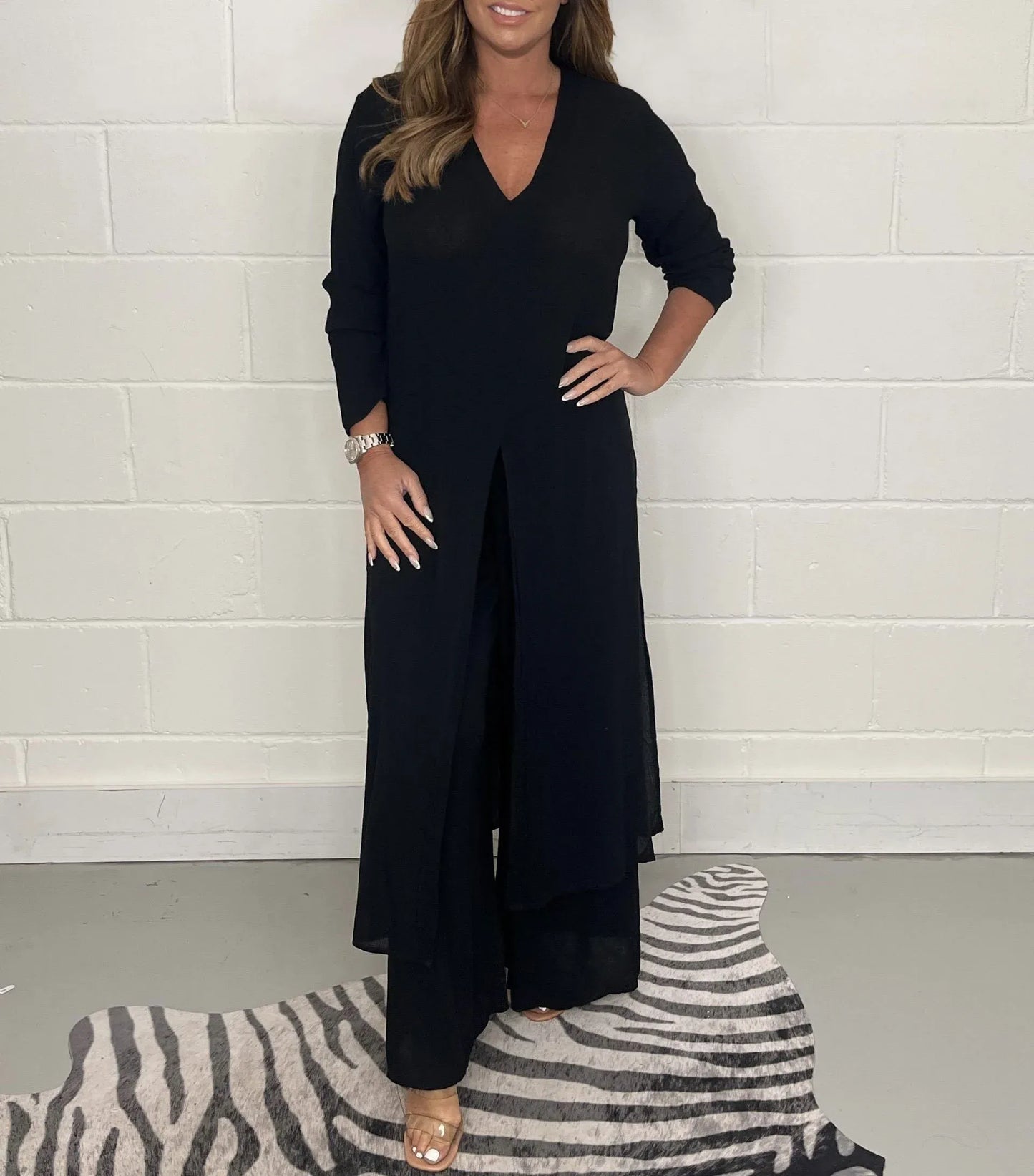 Two-piece women's set with wide trousers – Trendy & Airy – Cosima-Black-S-Nora Luxe