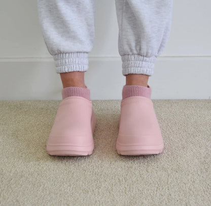 Weatherproof comfort clogs with cloud cushioning – Mireille-Black-3-Nora Luxe